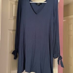 Lulu’s navy Shift dress